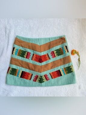 Judith March Embroidered Chevron Mini Skirt in Mint & Tan size S/M